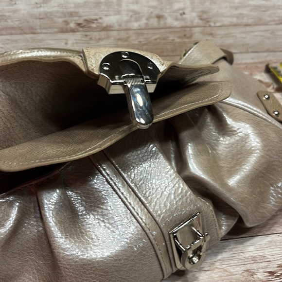 NWT Worthington Bone March Krinkle Handbag Shoulder Bag Crossbody purse - Picture 10 of 16